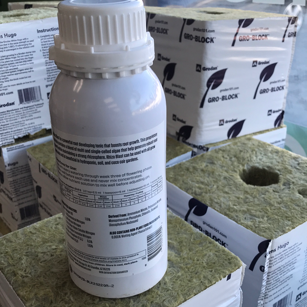 Botanicare Rhizo Blast 500 ml (8/Cs)